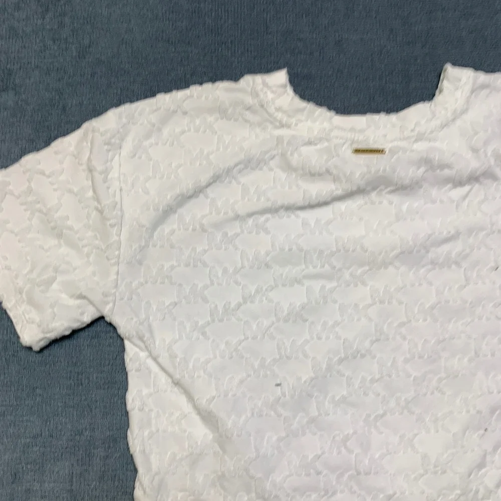 Michael Kors Cropped Top Womens XS White All Over Textured MK Logo Everyday Wear